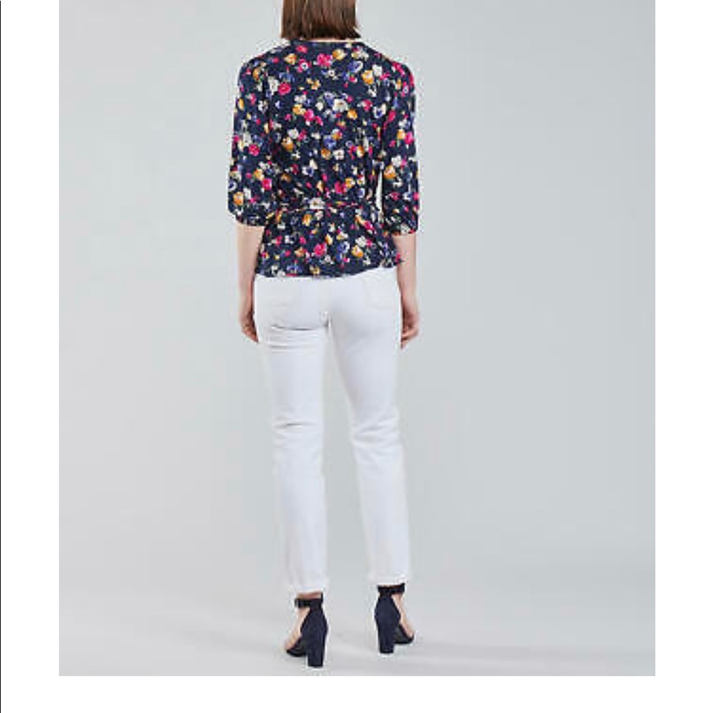 Floral Print Women's Blouse - Picture 6 of 7